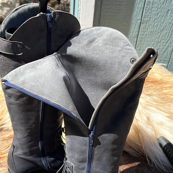 Unity in Diversity tall leather boots zippers and lace up details so nice sz 6.5 - Picture 5 of 9